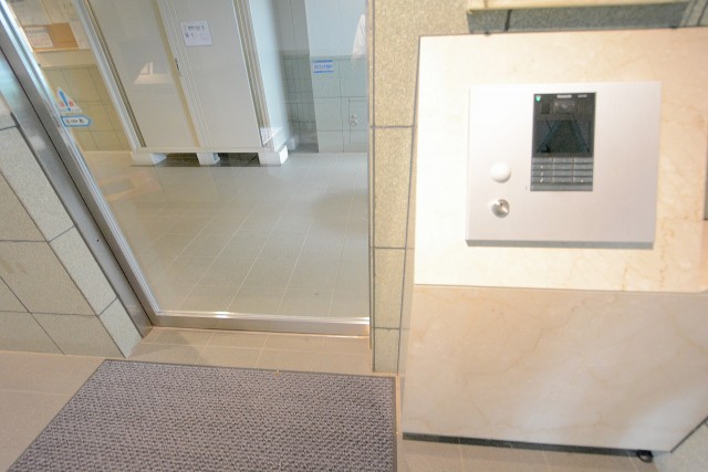 ライオンズマンション渋谷第２ エントランス