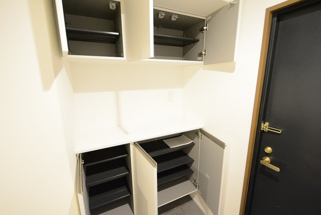 目黒青葉台グランドハイツ 玄関