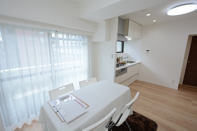 セブンスターマンション第二青葉台 LD