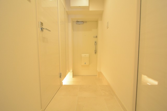 秀和椎名町レジデンス 玄関