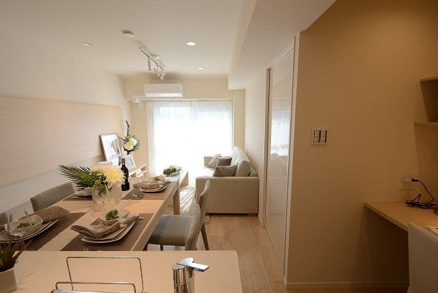 秀和椎名町レジデンス 洋室②