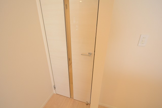 秀和椎名町レジデンス 廊下