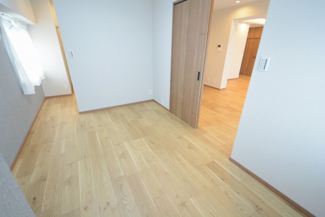 上馬ハイホーム 洋室1