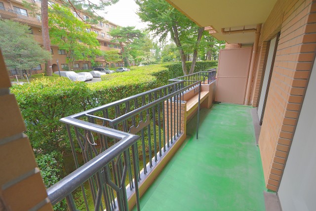 アルス弦巻 バルコニー