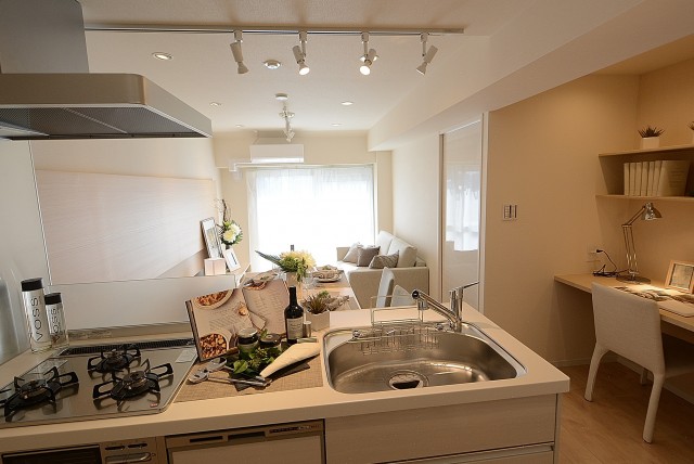 秀和椎名町レジデンス キッチン
