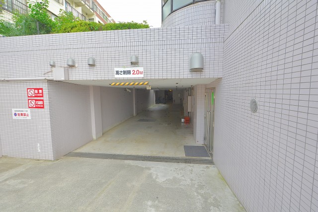 セザールリバーサイド上野毛 駐車場