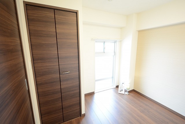 青葉台フラワーマンション　洋室①