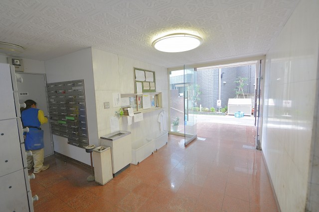 ニュー池尻マンション エントランス