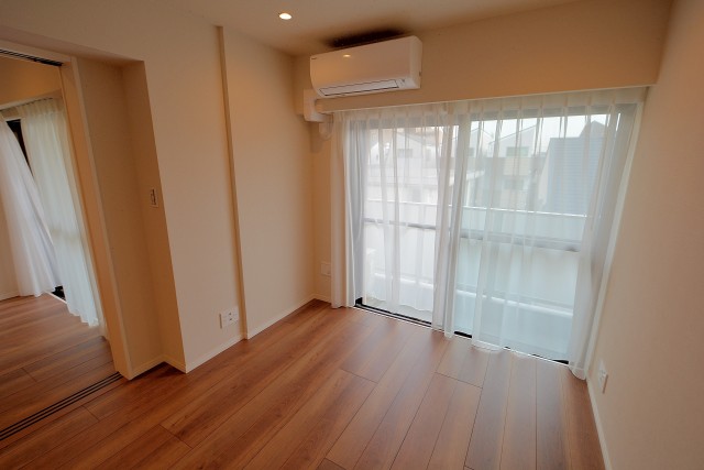 エクセル柿の木坂　バルコニー西