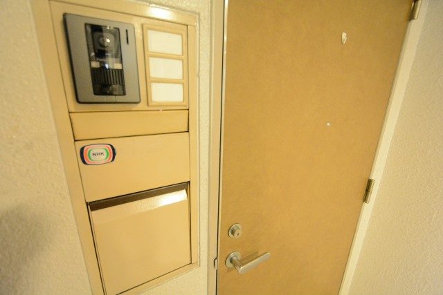 二子玉川宝ロイヤルハイツ 玄関