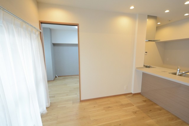 上馬ハイホーム 洋室1