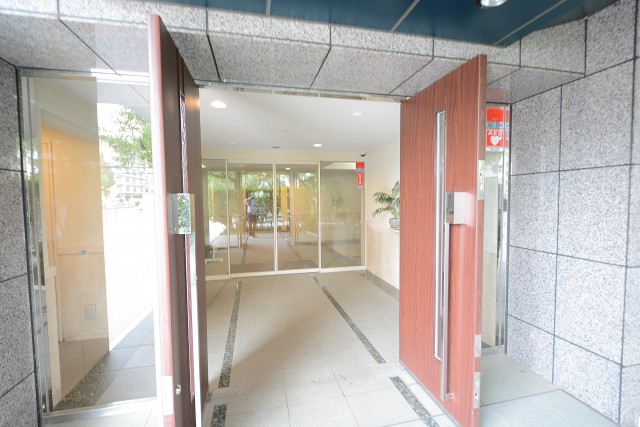 ヒルズ用賀 エントランス