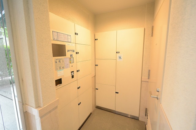 ヒルズ用賀 エントランス