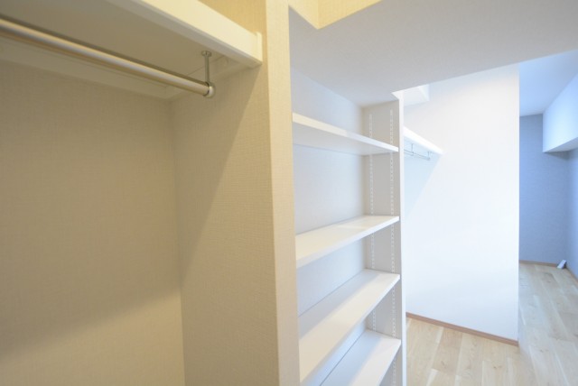 上馬ハイホーム 洋室1