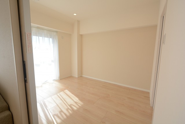 秀和椎名町レジデンス 洋室②