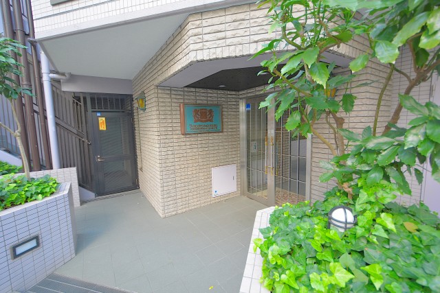 ライオンズマンション渋谷第２ エントランス