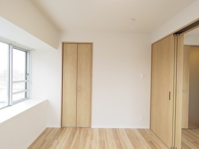 中銀桜新町マンシオン　洋室約7.1帖