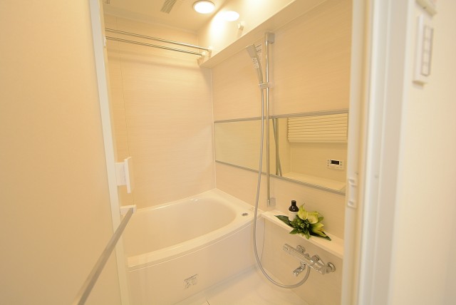 秀和椎名町レジデンス バス