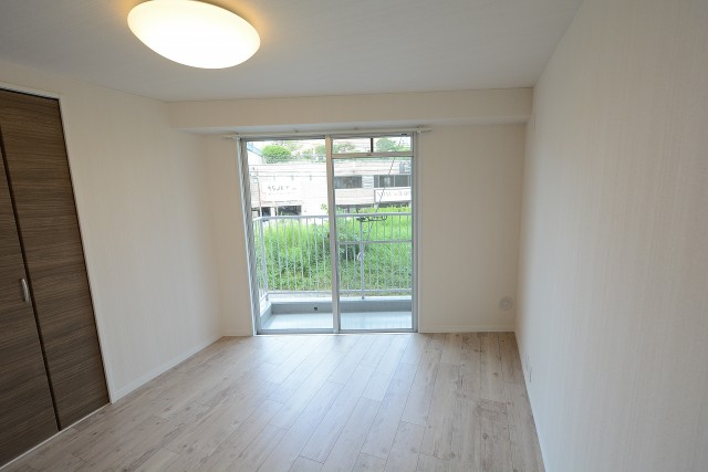 二子玉川宝ロイヤルハイツ 洋室5.4