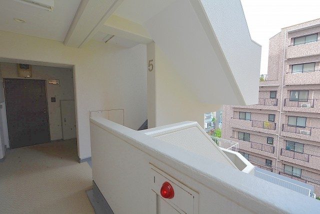 セブンスターマンション第二青葉台 外廊下