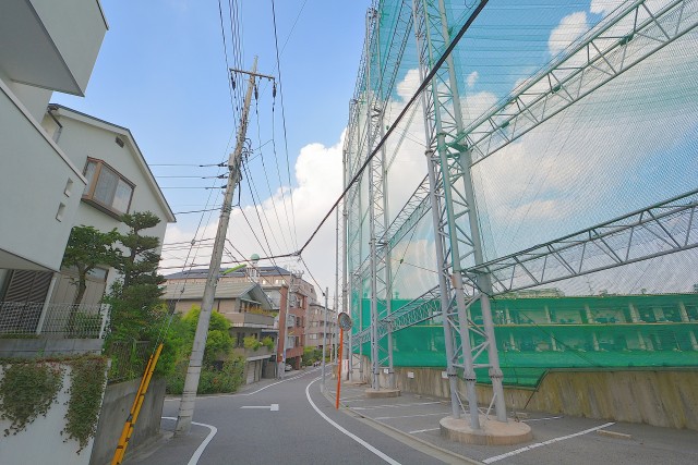 弦巻ゴルフ練習場