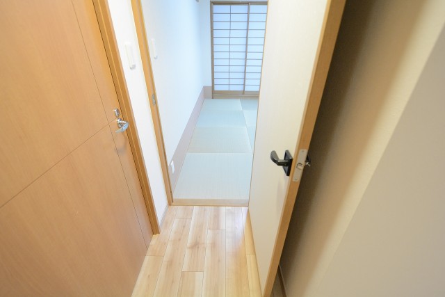 ヒルズ用賀 廊下