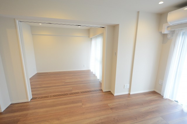 エクセル柿の木坂 洋室5