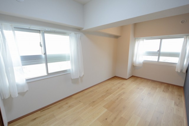 上馬ハイホーム 洋室2