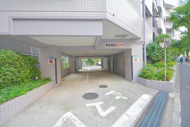 ライオンズマンション渋谷第２ エントランス