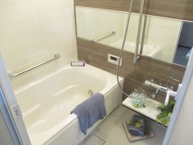 三軒茶屋パークホームズ バス