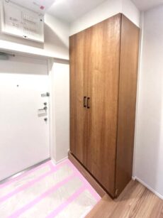 マンション市ヶ谷 玄関