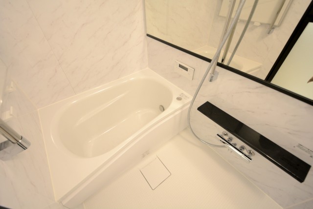 秀和目黒レジデンスバス