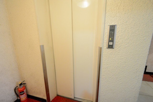 秀和目黒レジデンス エントランス