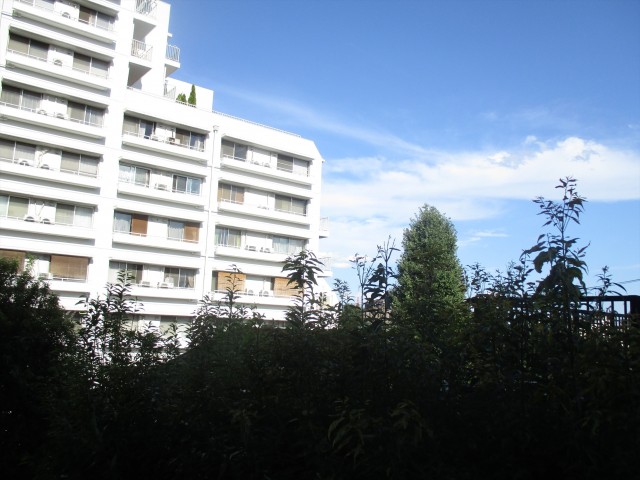 ハウス下馬 バルコニー