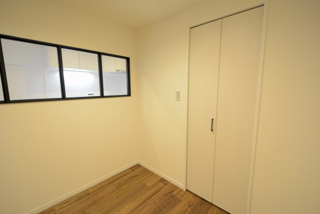 秀和目黒レジデンス 洋室