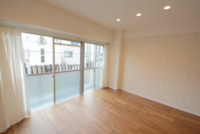 秀和目黒レジデンス バルコニー