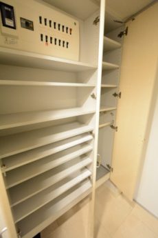 三軒茶屋パーク・ホームズ 玄関