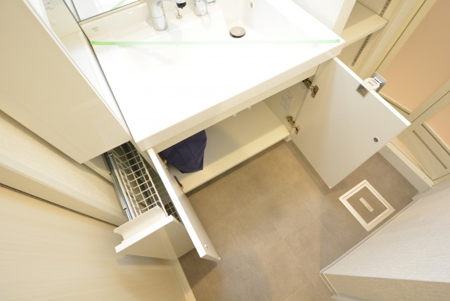 ファミール築地 洗面室