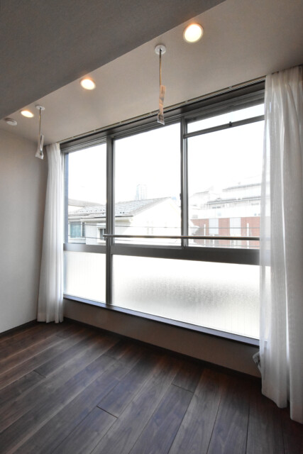 ハイツ赤坂 洋室