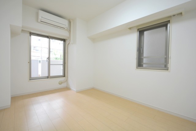 三軒茶屋パーク・ホームズ 洋室2