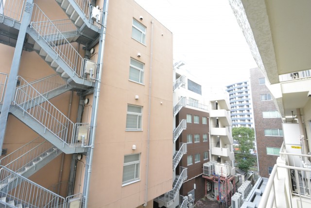 ファミール築地 バルコニー