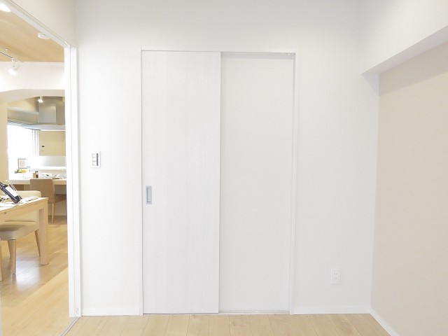 デボスハイツ　洋室