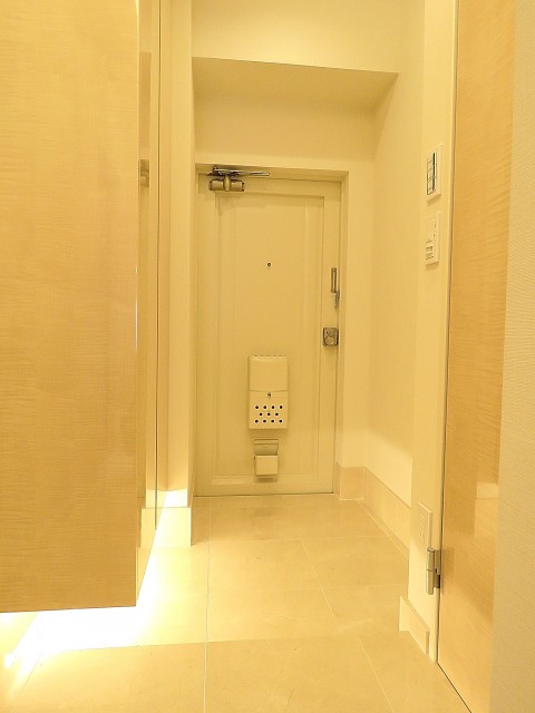 デボスハイツ　玄関ホール