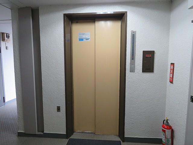 都立大コーポラス　エレベーター