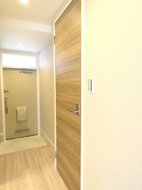 都立大コーポラス　洗面室扉