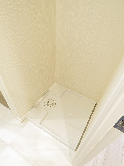 都立大コーポラス　洗濯機置場