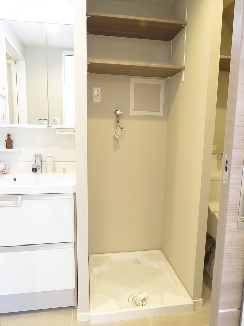 ラフィネ東銀座　洗濯機置場