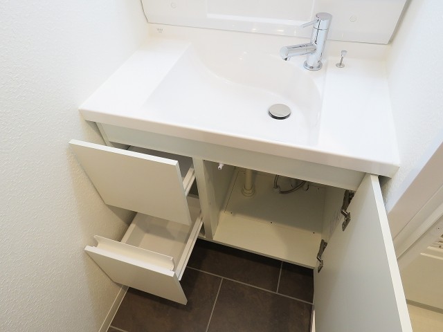 ラフィネ東銀座　洗面化粧台