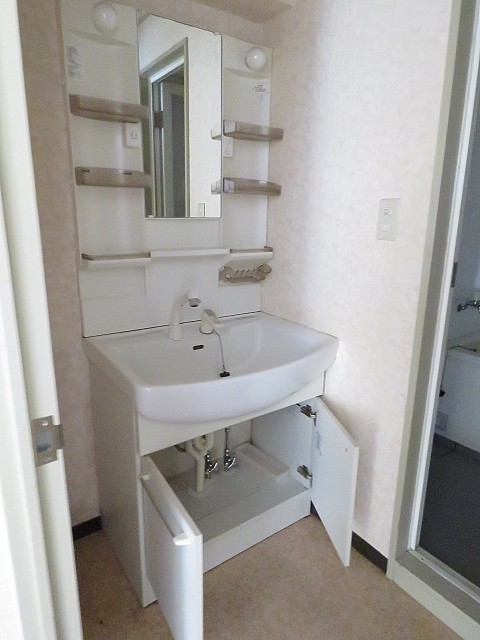 ライオンズマンション学芸大学　洗面化粧台