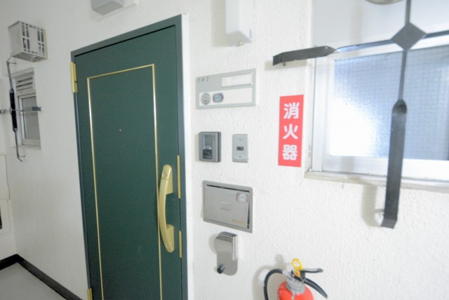 秀和目黒レジデンス 玄関